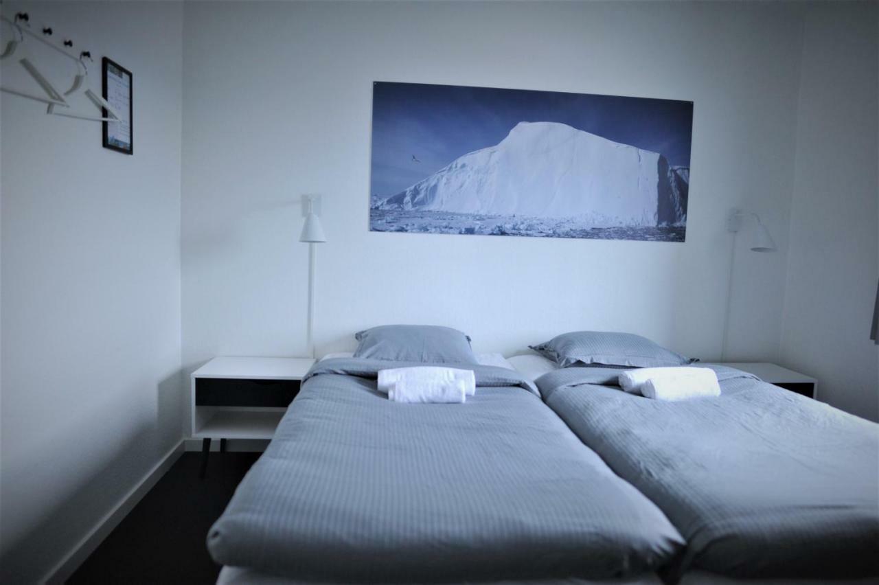 Nuuk City Hostel Экстерьер фото